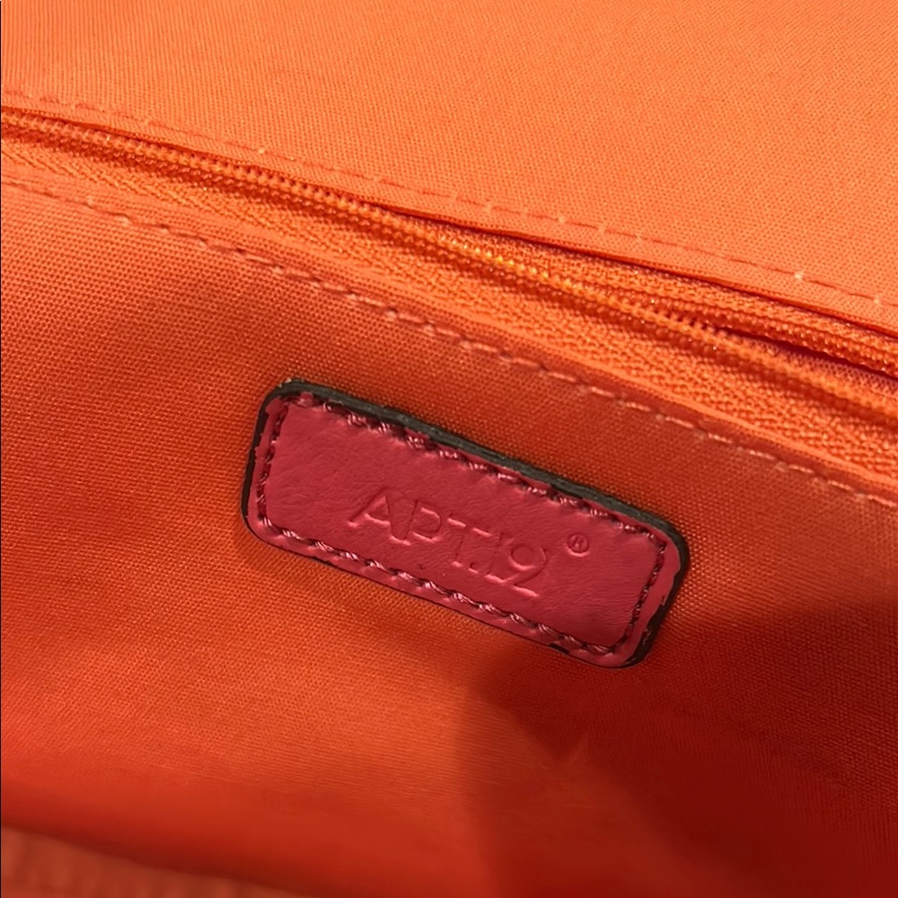 Stylish Pink and Orange Women's Handbag- like new - Picture 5 of 5